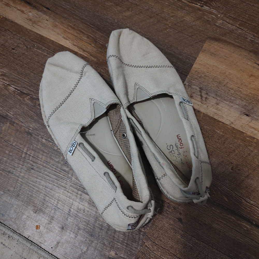 Toms Cream Canvas Slip-Ons